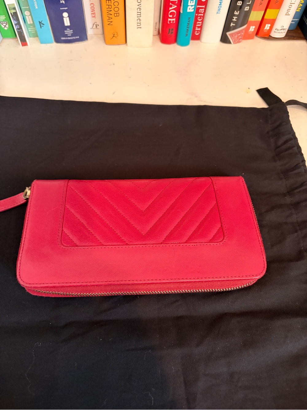 Chanel Quilted Chevron Zip Wallet - Picture 2 of 10